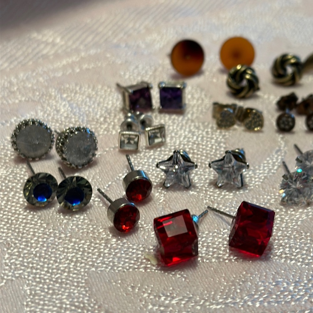 bundle lot 15 small stud/post earrings vintage and modern variety